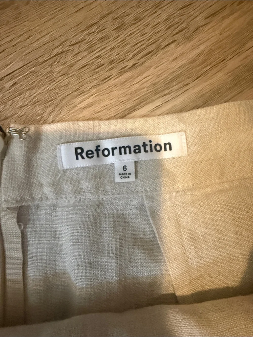Reformation Natural Beige linen Button-Front Mini Skirt - Picture 2 of 3